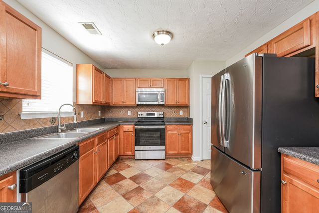 8097 Kylie Court, Riverdale, GA 30274