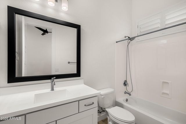 8125 E Jaeger Street, Mesa, AZ 85207