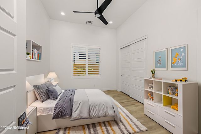 8125 E Jaeger Street, Mesa, AZ 85207