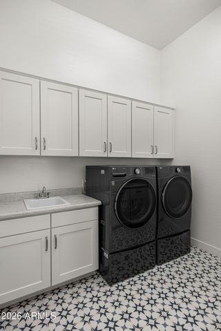 8125 E Jaeger Street, Mesa, AZ 85207