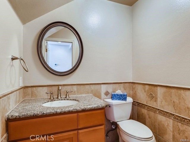 98 Almador, Irvine, CA 92614