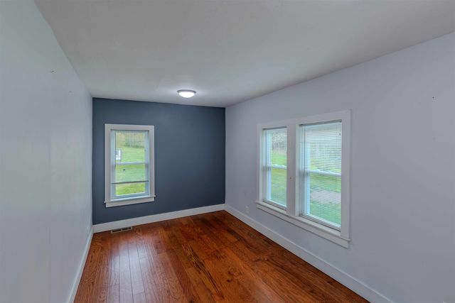 269 Route 25C, Piermont, NH 03779