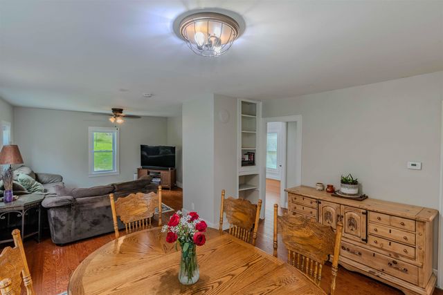 269 Route 25C, Piermont, NH 03779