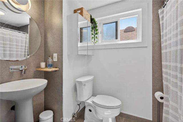 1752 Dixon Street, Redondo Beach, CA 90278