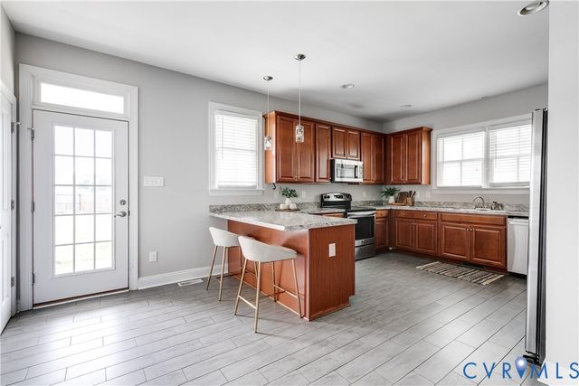 1007 N 27th St, Richmond, VA 23223
