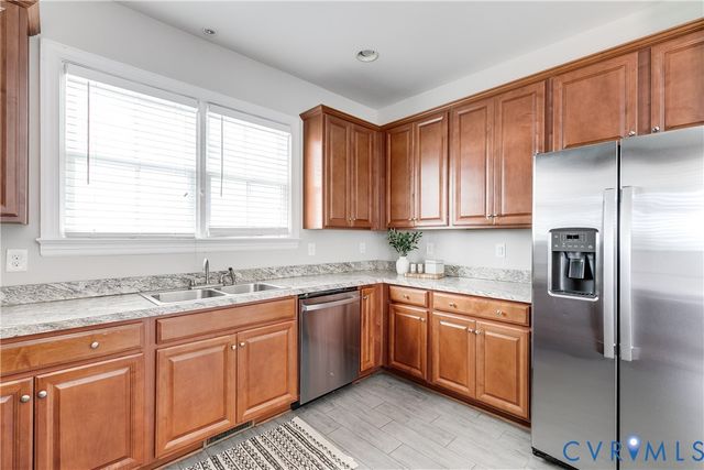 1007 N 27th St, Richmond, VA 23223