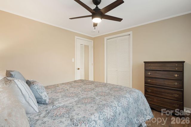 87 W Oakview Road, Asheville, NC 28806