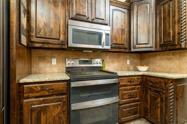 101 Lyndsey Court, Boyd, TX 76023