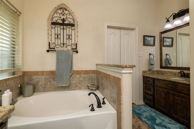 101 Lyndsey Court, Boyd, TX 76023