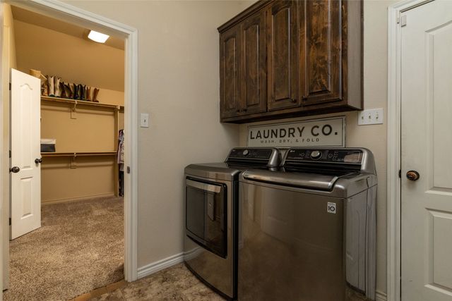 101 Lyndsey Court, Boyd, TX 76023