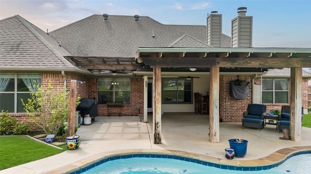 101 Lyndsey Court, Boyd, TX 76023