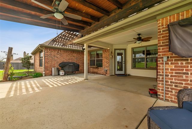 101 Lyndsey Court, Boyd, TX 76023