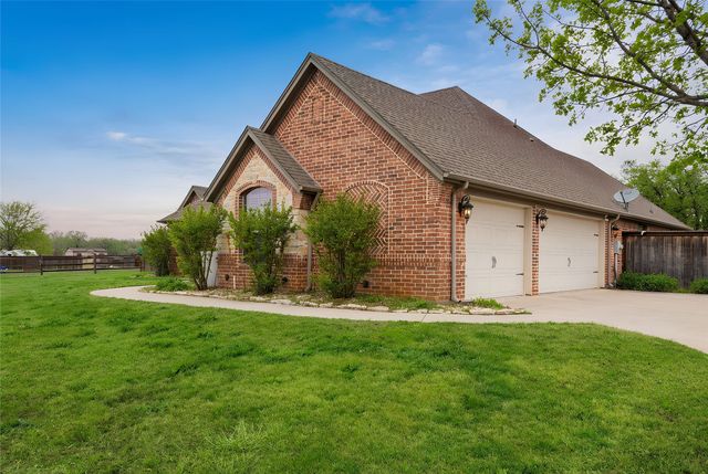 101 Lyndsey Court, Boyd, TX 76023
