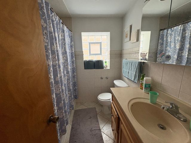 5054 N Lockwood Avenue, Chicago, IL 60630