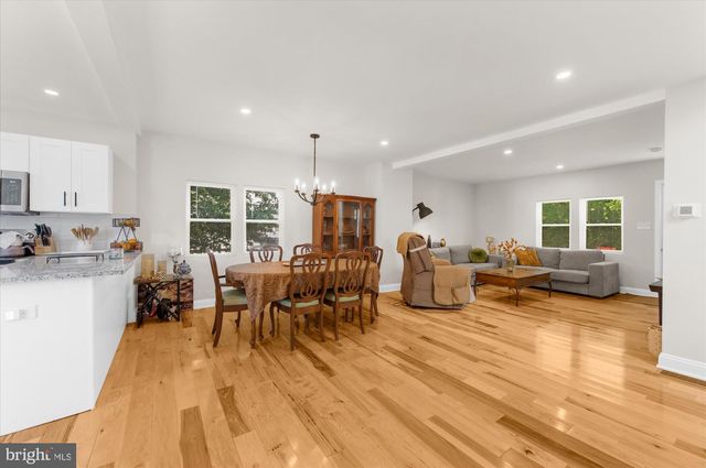201 PENLLYN BLUE BELL PIKE, Blue Bell, PA 19422