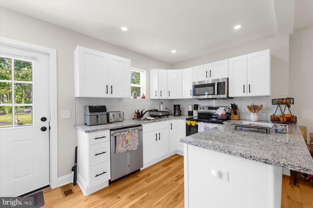 201 PENLLYN BLUE BELL PIKE, Blue Bell, PA 19422
