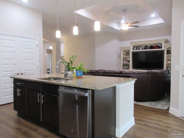 6782 Beaudry Ln, Milton, FL 32570