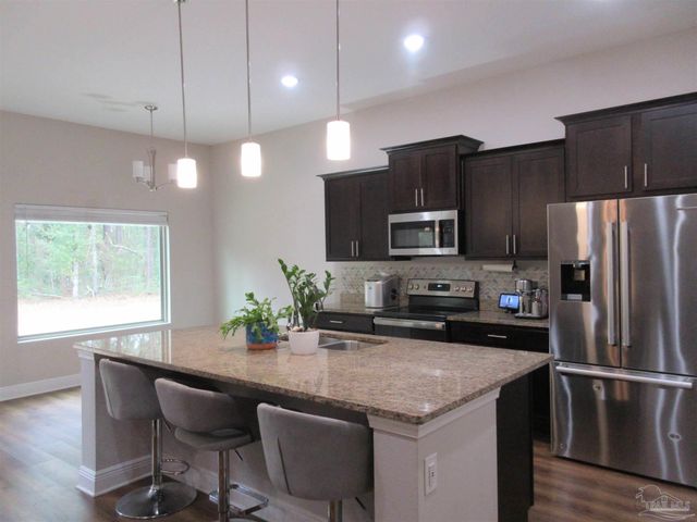 6782 Beaudry Ln, Milton, FL 32570