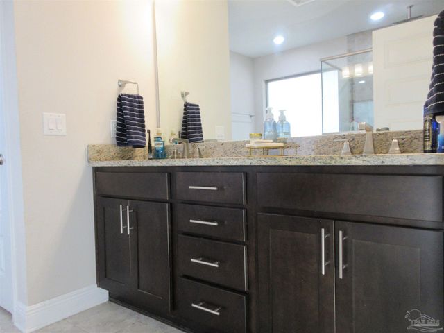 6782 Beaudry Ln, Milton, FL 32570