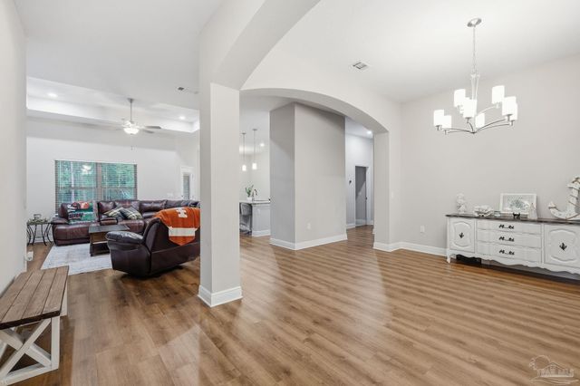 6782 Beaudry Ln, Milton, FL 32570