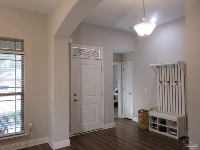 6782 Beaudry Ln, Milton, FL 32570