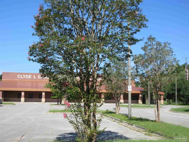 6782 Beaudry Ln, Milton, FL 32570