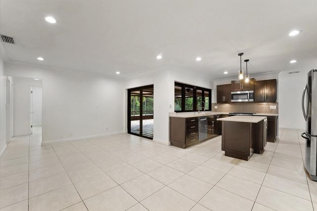 244 NW 102nd Terrace, Plantation, FL 33324