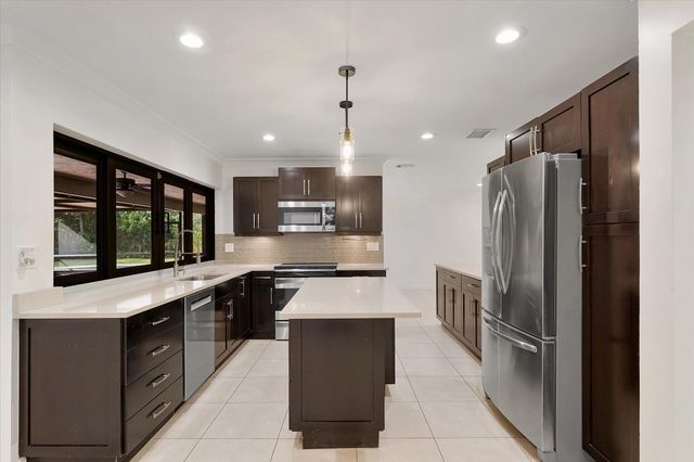 244 NW 102nd Terrace, Plantation, FL 33324