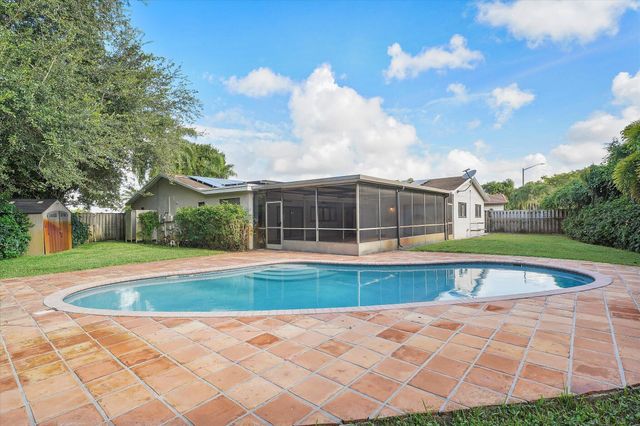 244 NW 102nd Terrace, Plantation, FL 33324