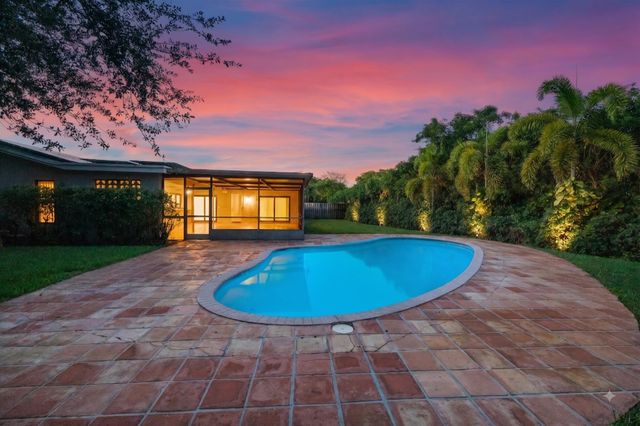 244 NW 102nd Terrace, Plantation, FL 33324