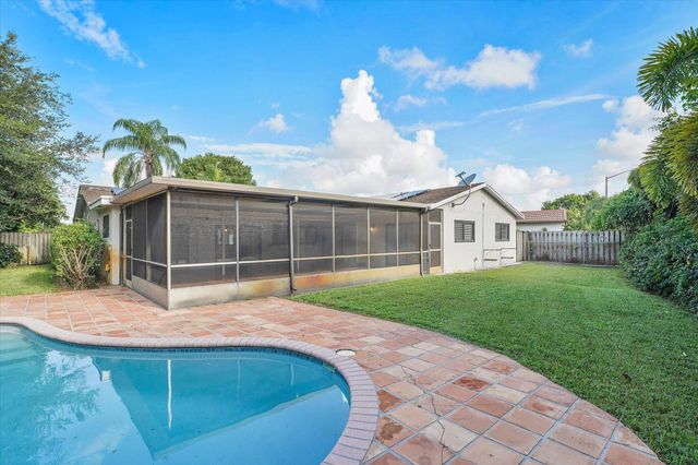 244 NW 102nd Terrace, Plantation, FL 33324