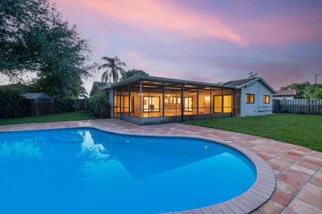 244 NW 102nd Terrace, Plantation, FL 33324