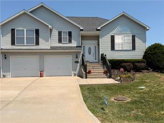 2150 Shenandoah Drive, Leavenworth, KS 66048