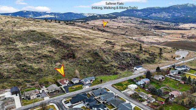 1003 S Henry Rd, Greenacres, WA 99016