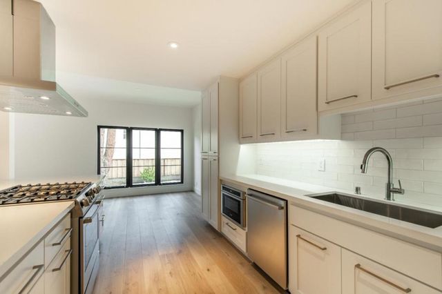 1326 Hoover Street 6, Menlo Park, CA 94025