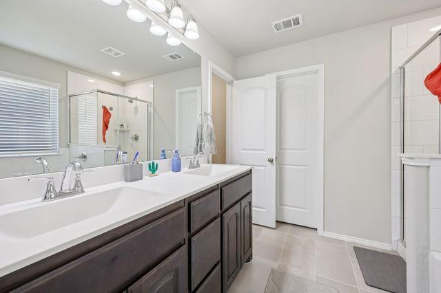 212 Magnolia Drive, Azle, TX 76020