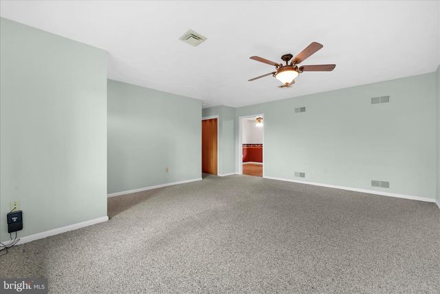 311 N PENRYN RD, Manheim, PA 17545