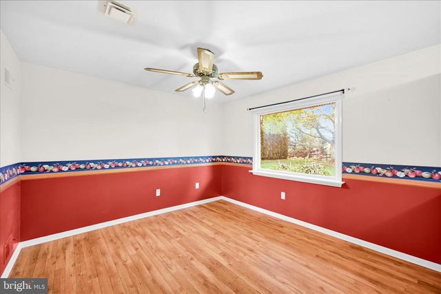 311 N PENRYN RD, Manheim, PA 17545