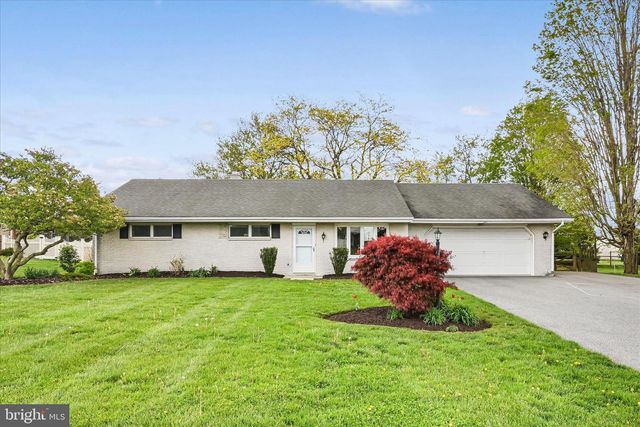 311 N PENRYN RD, Manheim, PA 17545