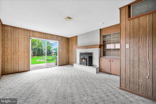 311 N PENRYN RD, Manheim, PA 17545