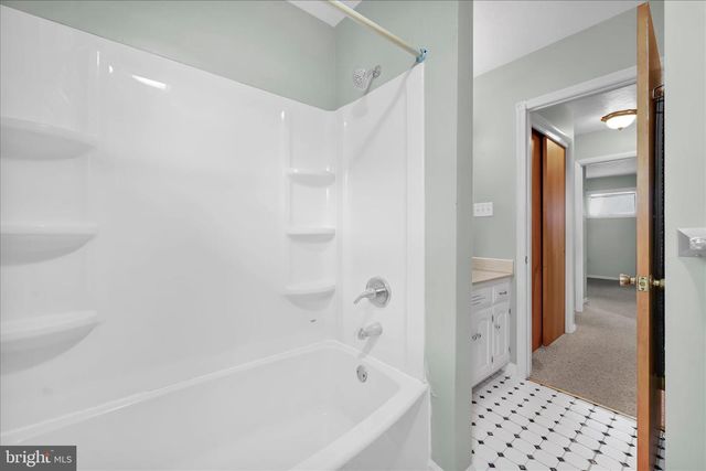 311 N PENRYN RD, Manheim, PA 17545