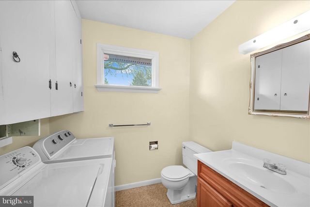 311 N PENRYN RD, Manheim, PA 17545