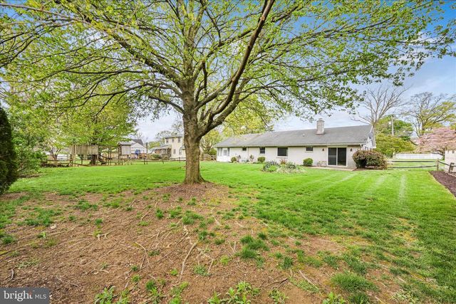 311 N PENRYN RD, Manheim, PA 17545