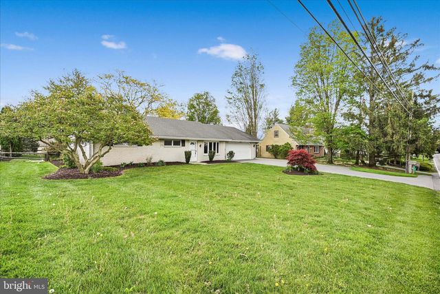 311 N PENRYN RD, Manheim, PA 17545