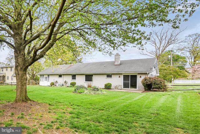 311 N PENRYN RD, Manheim, PA 17545