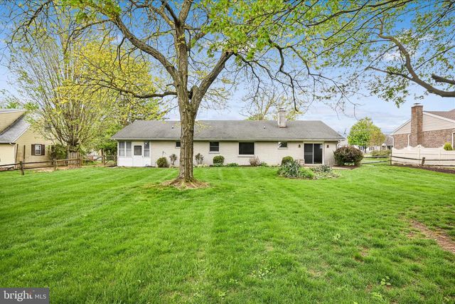 311 N PENRYN RD, Manheim, PA 17545
