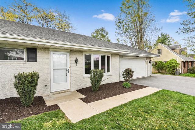 311 N PENRYN RD, Manheim, PA 17545
