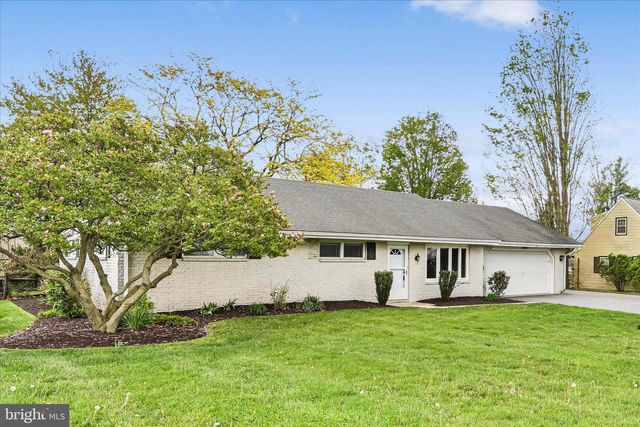 311 N PENRYN RD, Manheim, PA 17545