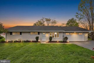 311 N PENRYN RD, Manheim, PA 17545