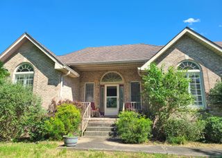305 Lenox Ct, Springfield, TN 37172